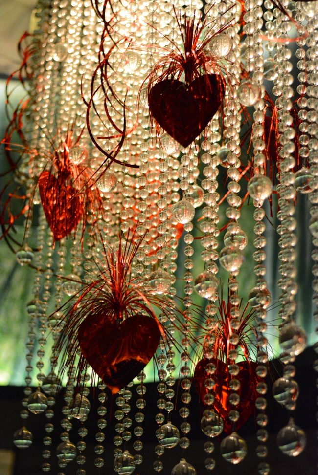 chandelier-detail