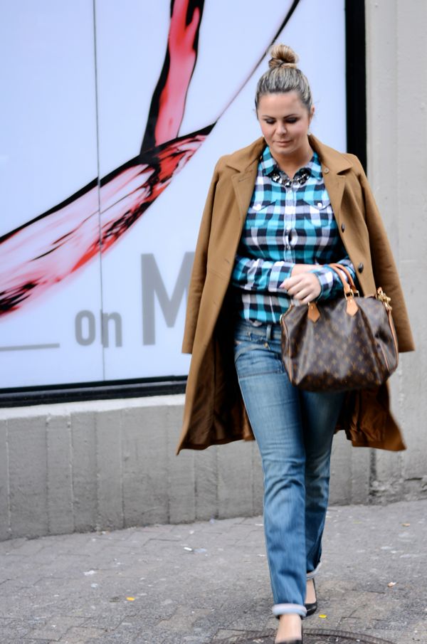  chic nas ruas de novayork, look do dia, camisa xadrezm plaid shirt on witer, casual jeans e camisa xadrez, tendência xadres, fashion week